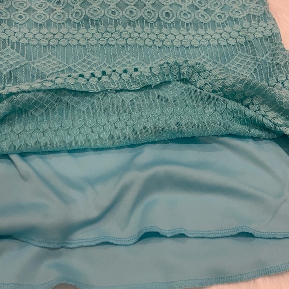 Maurices Lace Overlay Halter Top Swing Top Teal Womens Size - Picture 4 of 7